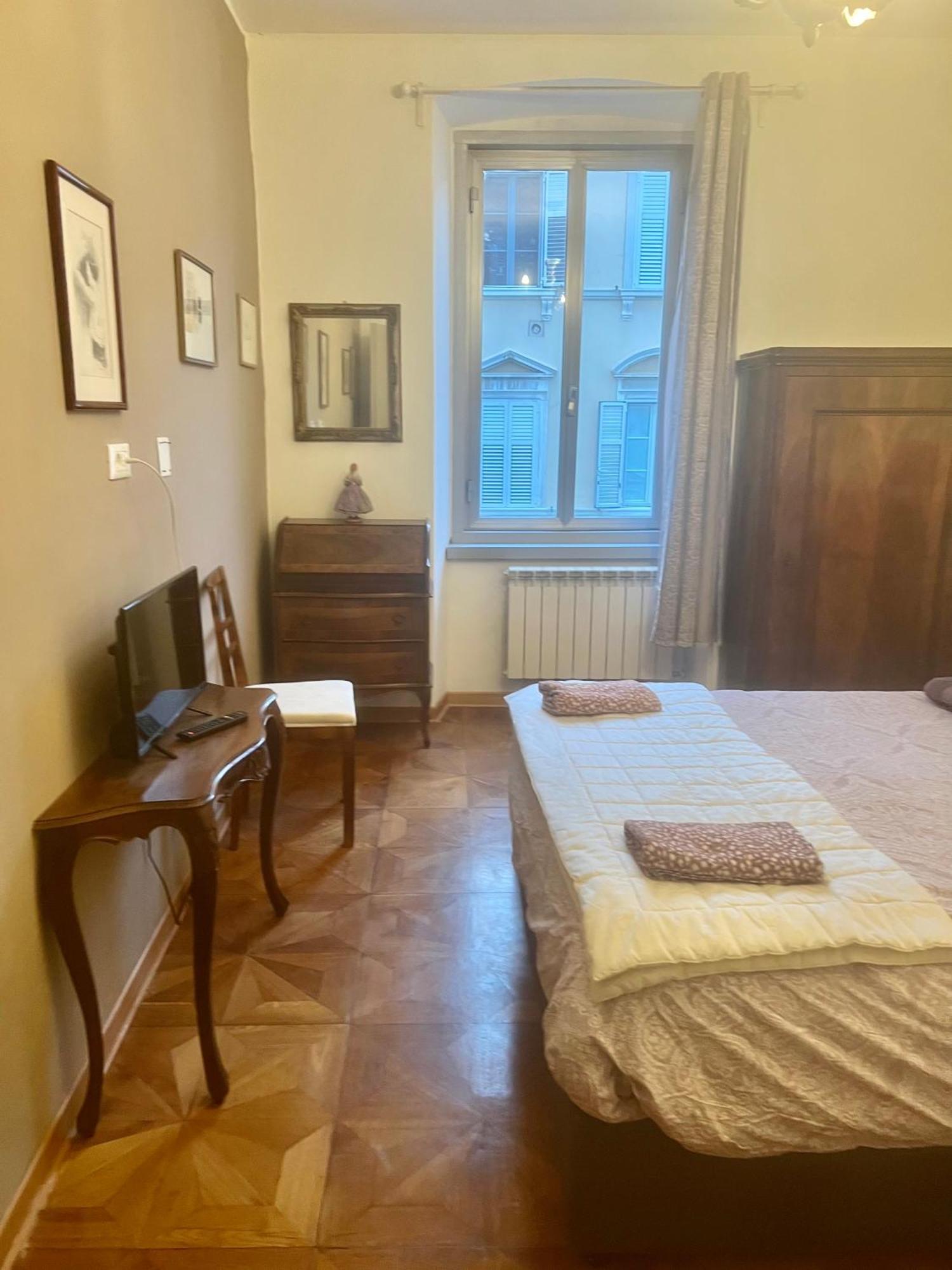 Alla Scalinata Del Teatro Rossetti Parcheggio Trieste Exterior foto