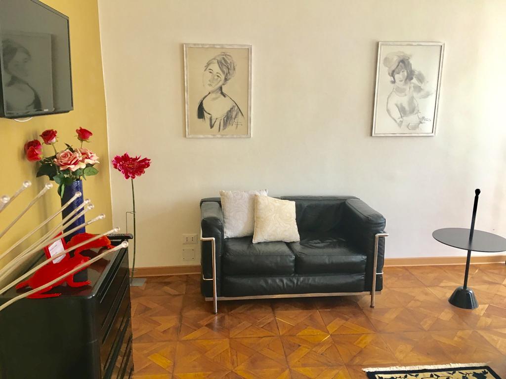 Alla Scalinata Del Teatro Rossetti Parcheggio Trieste Exterior foto