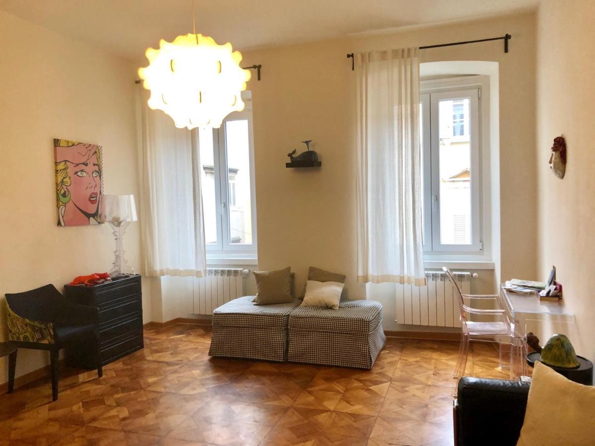 Alla Scalinata Del Teatro Rossetti Parcheggio Trieste Exterior foto